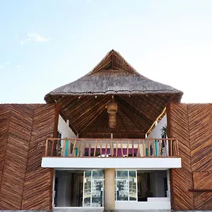 Pelicano Hotel Chiquila